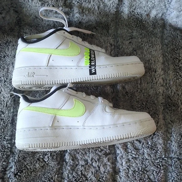 Nike Air Force 1 Low Worldwide sz 5.5Y CK6924-101 - Picture 3 of 8